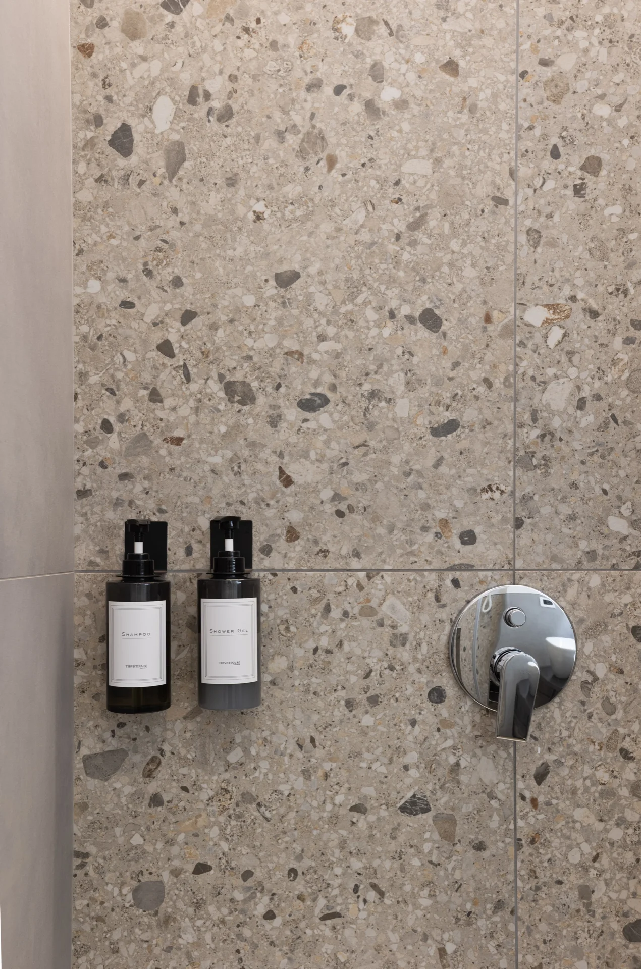 Bagno privato con doccia di Tiburtina 86 Luxury Suites